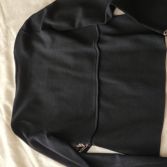 Vintage Silk Skirt (Medium) and Grace Dane Lewis Knit Top Small, $68 - Picture 12 of 16